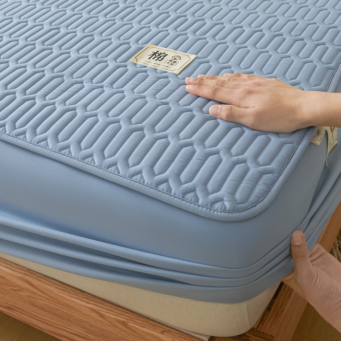 91家纺网 家纺一手货源 找家纺 曼陀罗 2025新款A类新疆棉花夹棉防水床笠 小竹纹-雾蓝