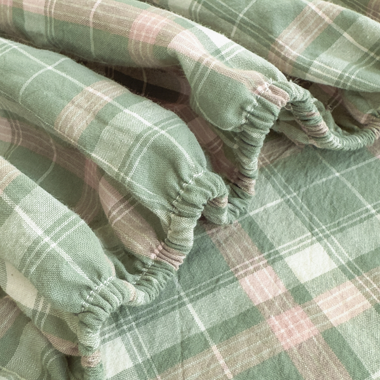 91家纺网 家纺一手货源 找家纺 宜家坊 2025新款A类色织全棉水洗棉床笠单件纯棉格子纯色学生宿舍定制定做 映像格-绿