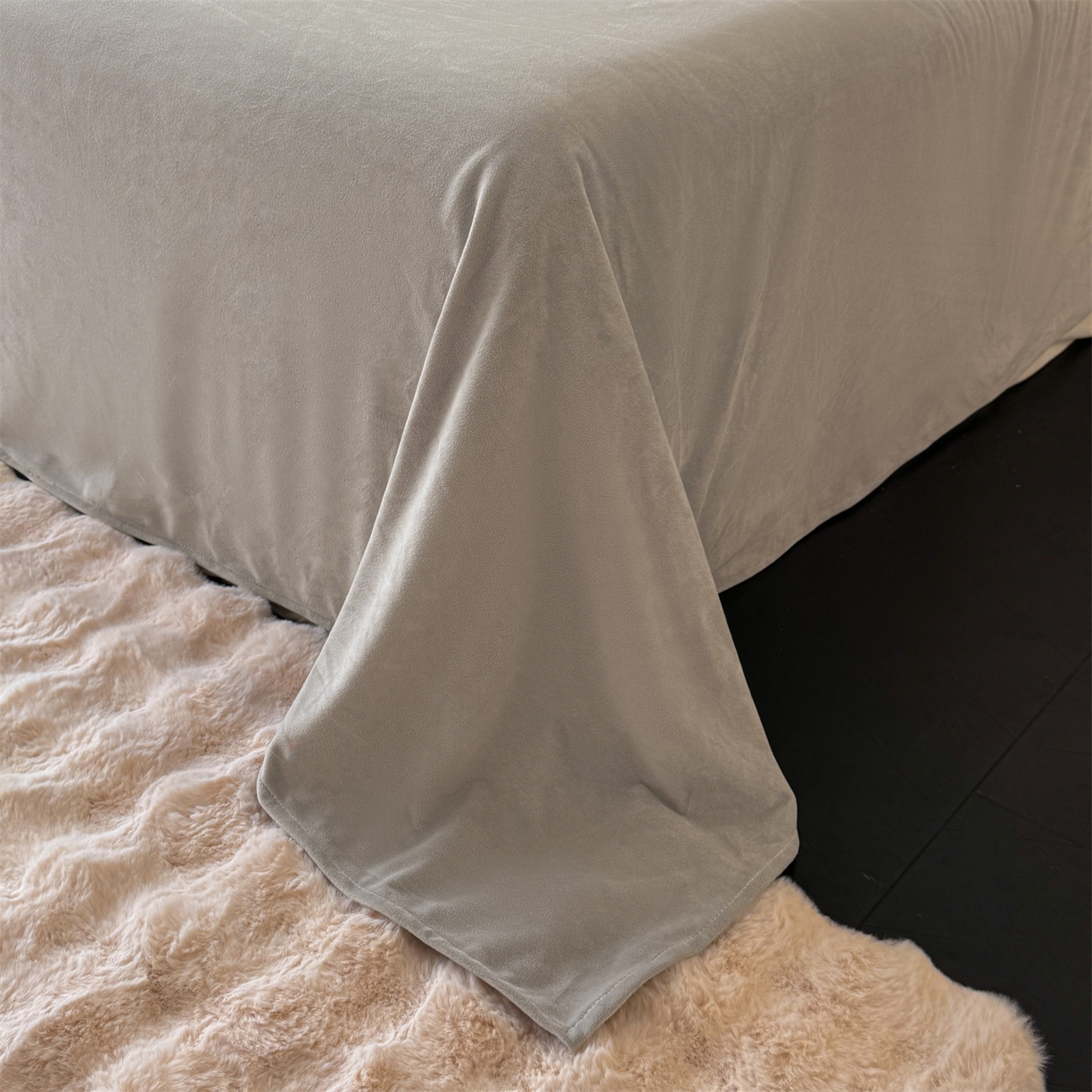 91家纺网 家纺一手货源 找家纺 （总）云棉坊 2025新款水晶绒刺绣四件套-初见