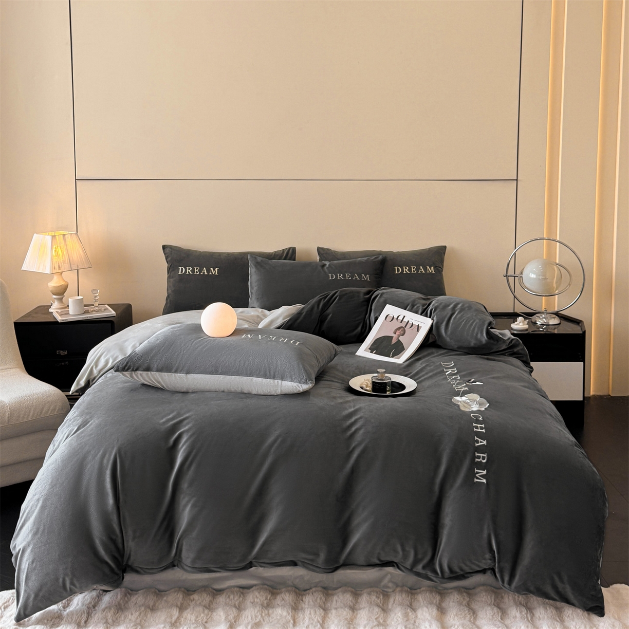 91家纺网 家纺一手货源 找家纺 云棉坊 2025新款水晶绒刺绣四件套-初见 初见-高级灰