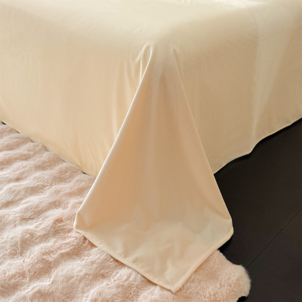 91家纺网 家纺一手货源 找家纺 云棉坊 2025新款水晶绒刺绣四件套-初见 初见-天空兰