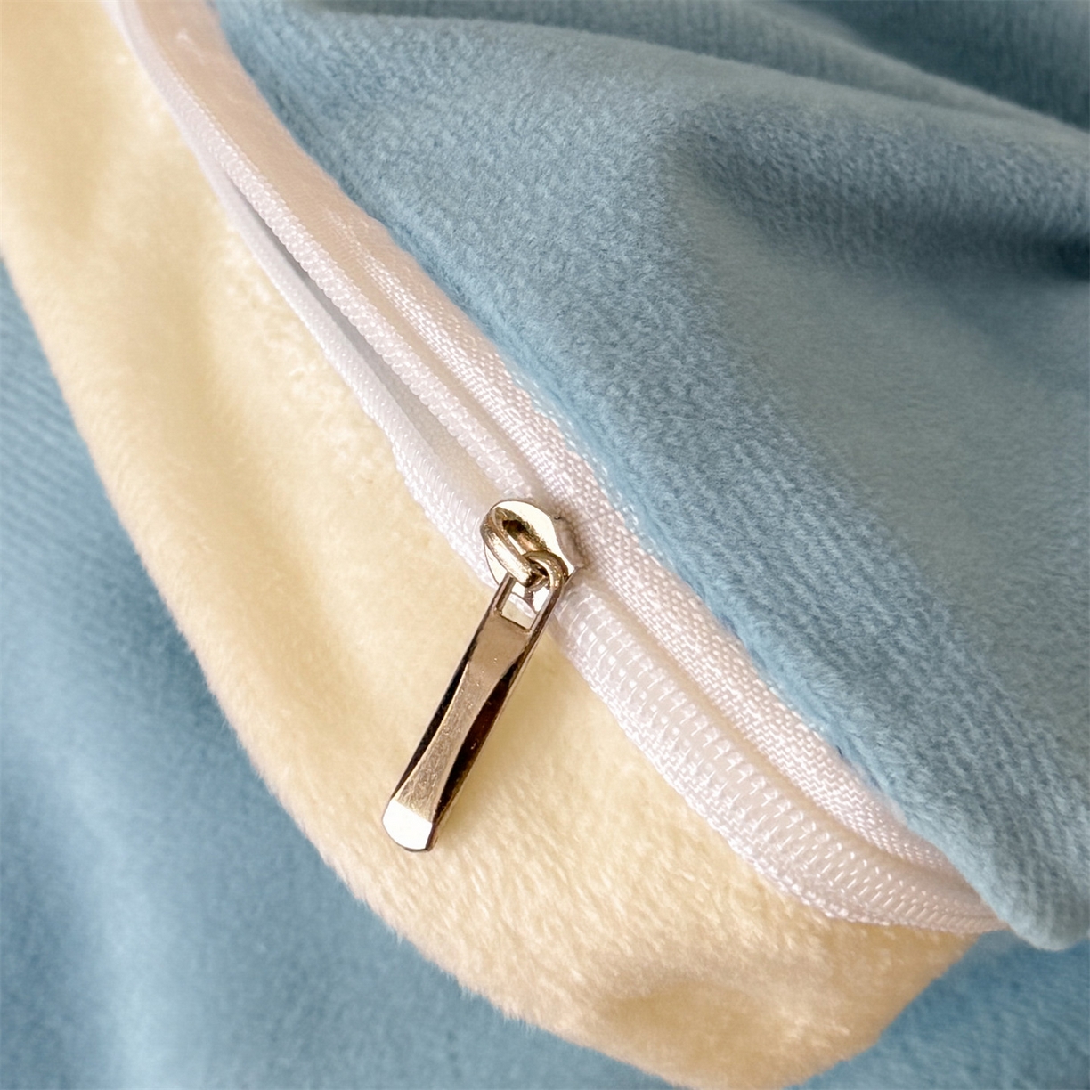 91家纺网 家纺一手货源 找家纺 云棉坊 2025新款水晶绒刺绣四件套-初见 初见-奶白兰