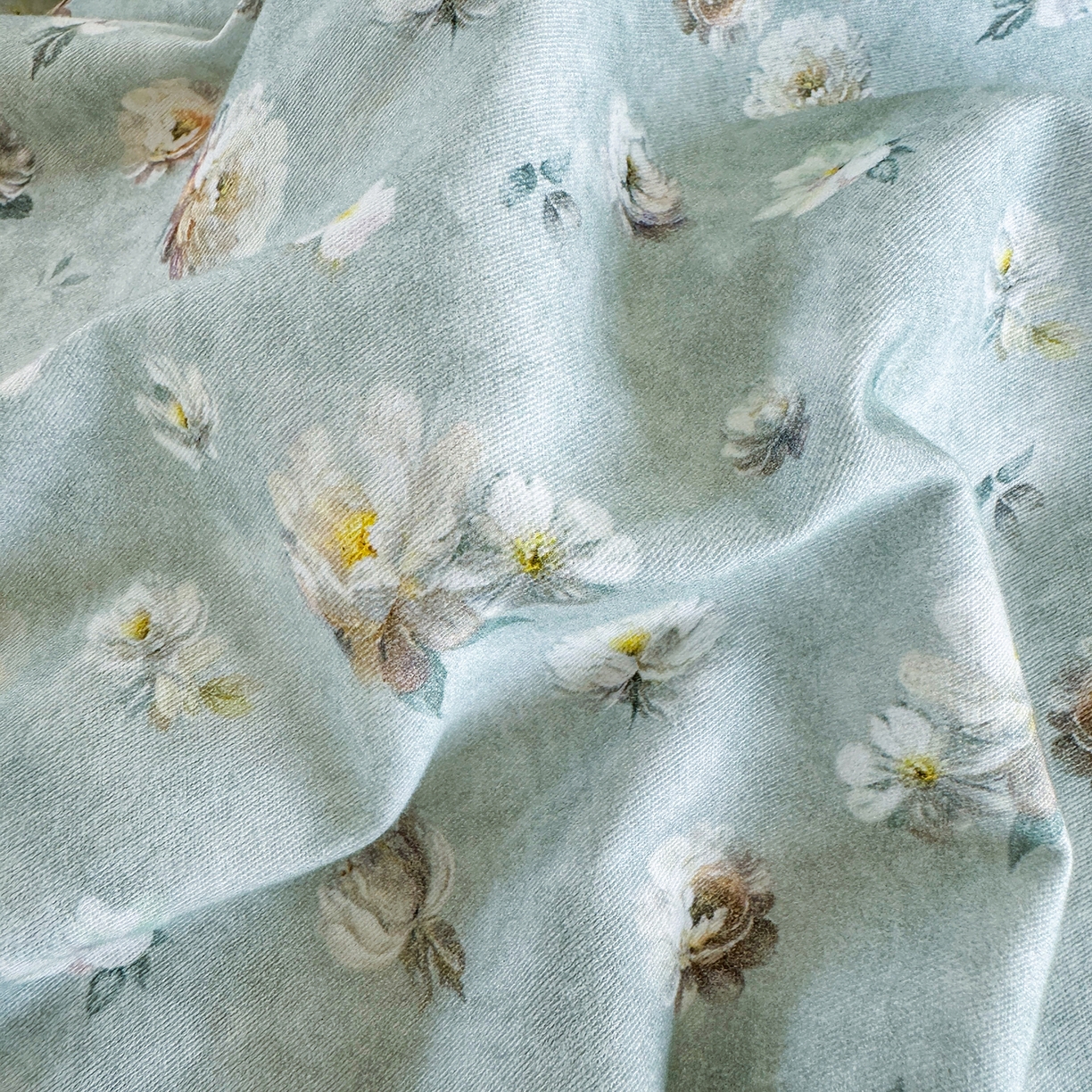 91家纺网 家纺一手货源 找家纺 星座家纺 2025新款秋冬全棉花边数码印花磨毛四件套 蜜瓣小雏菊-兰