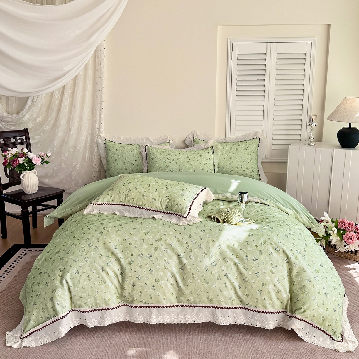 91家纺网 家纺一手货源 找家纺 星座家纺 2025新款秋冬全棉花边数码印花磨毛四件套 蜜瓣小雏菊-绿