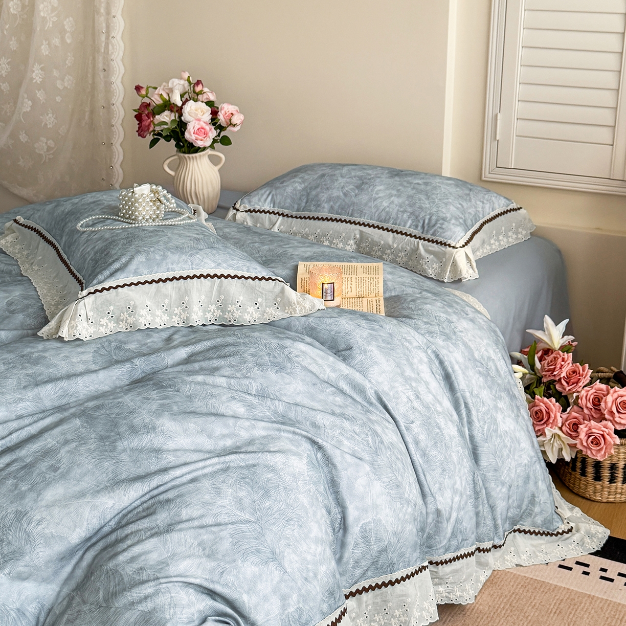 91家纺网 家纺一手货源 找家纺 星座家纺 2025新款秋冬全棉花边数码印花磨毛四件套 羽絮-灰