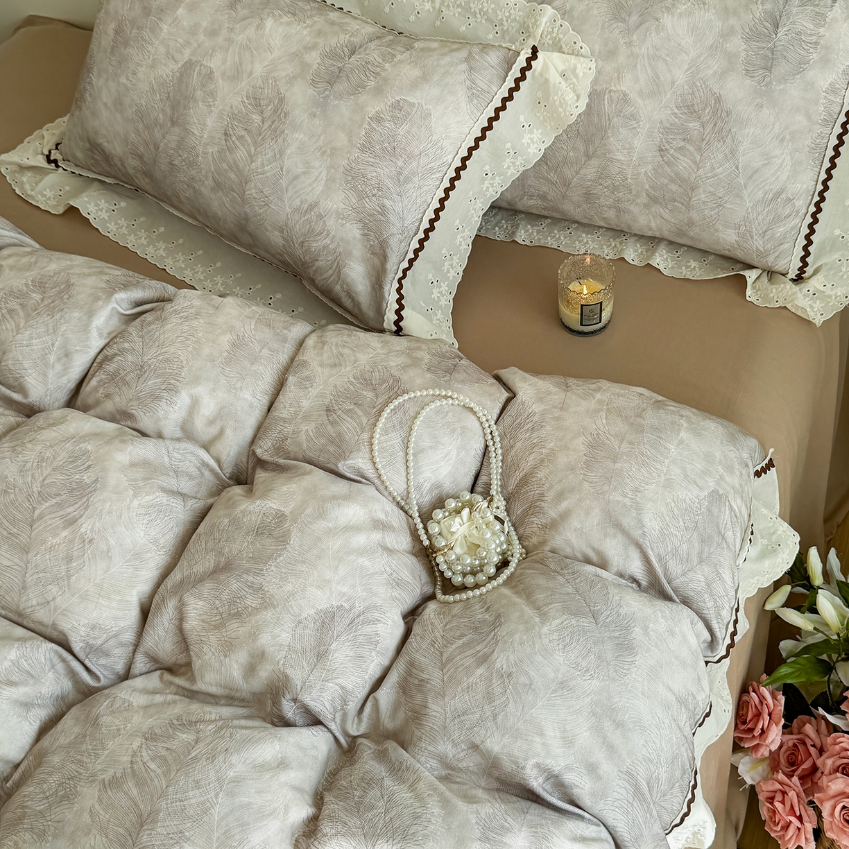 91家纺网 家纺一手货源 找家纺 星座家纺 2025新款秋冬全棉花边数码印花磨毛四件套 羽絮-咖