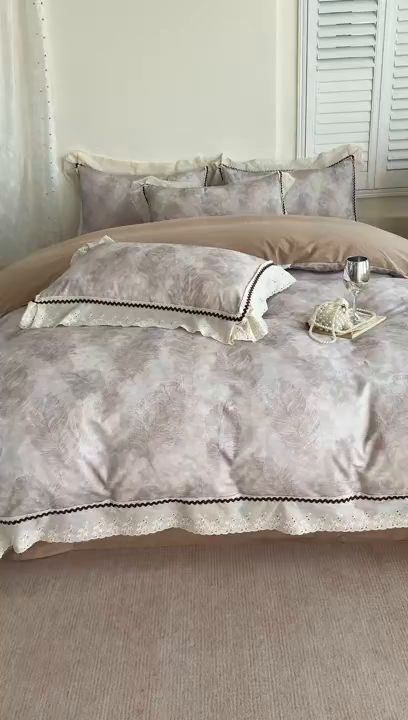 91家纺网 家纺一手货源 找家纺 星座家纺 2025新款秋冬全棉花边数码印花磨毛四件套 羽絮-咖