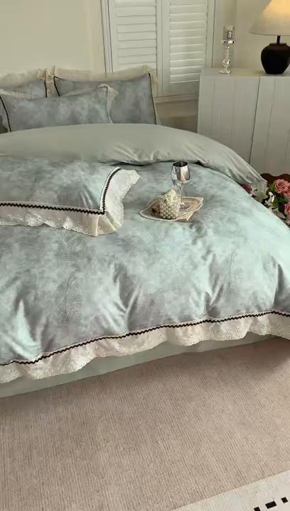 91家纺网 家纺一手货源 找家纺 星座家纺 2025新款秋冬全棉花边数码印花磨毛四件套 羽絮-兰