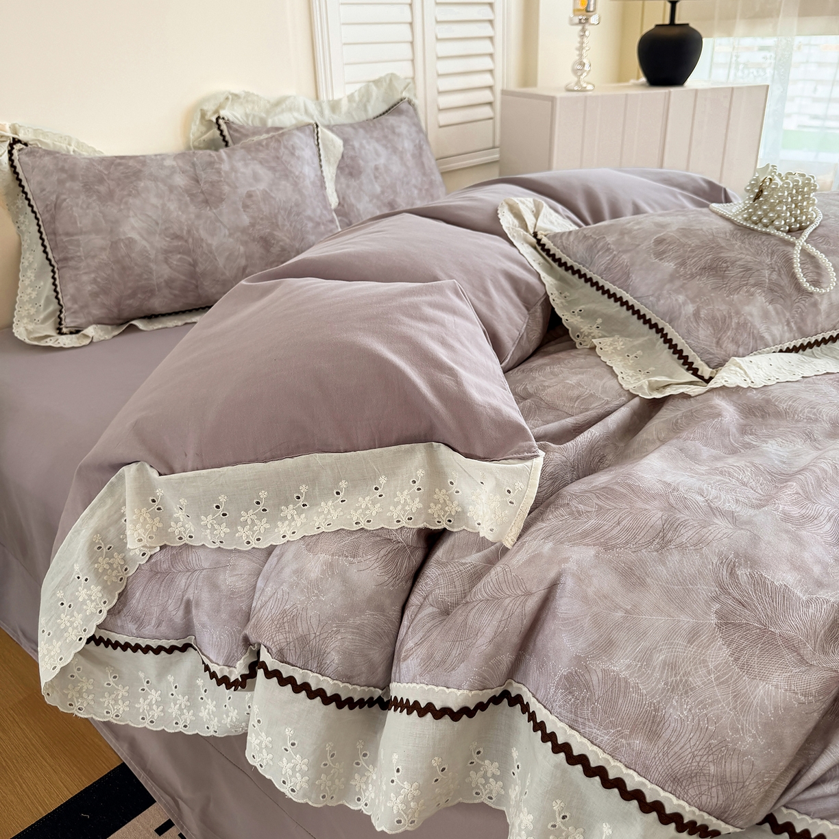 91家纺网 家纺一手货源 找家纺 星座家纺 2025新款秋冬全棉花边数码印花磨毛四件套 羽絮-紫