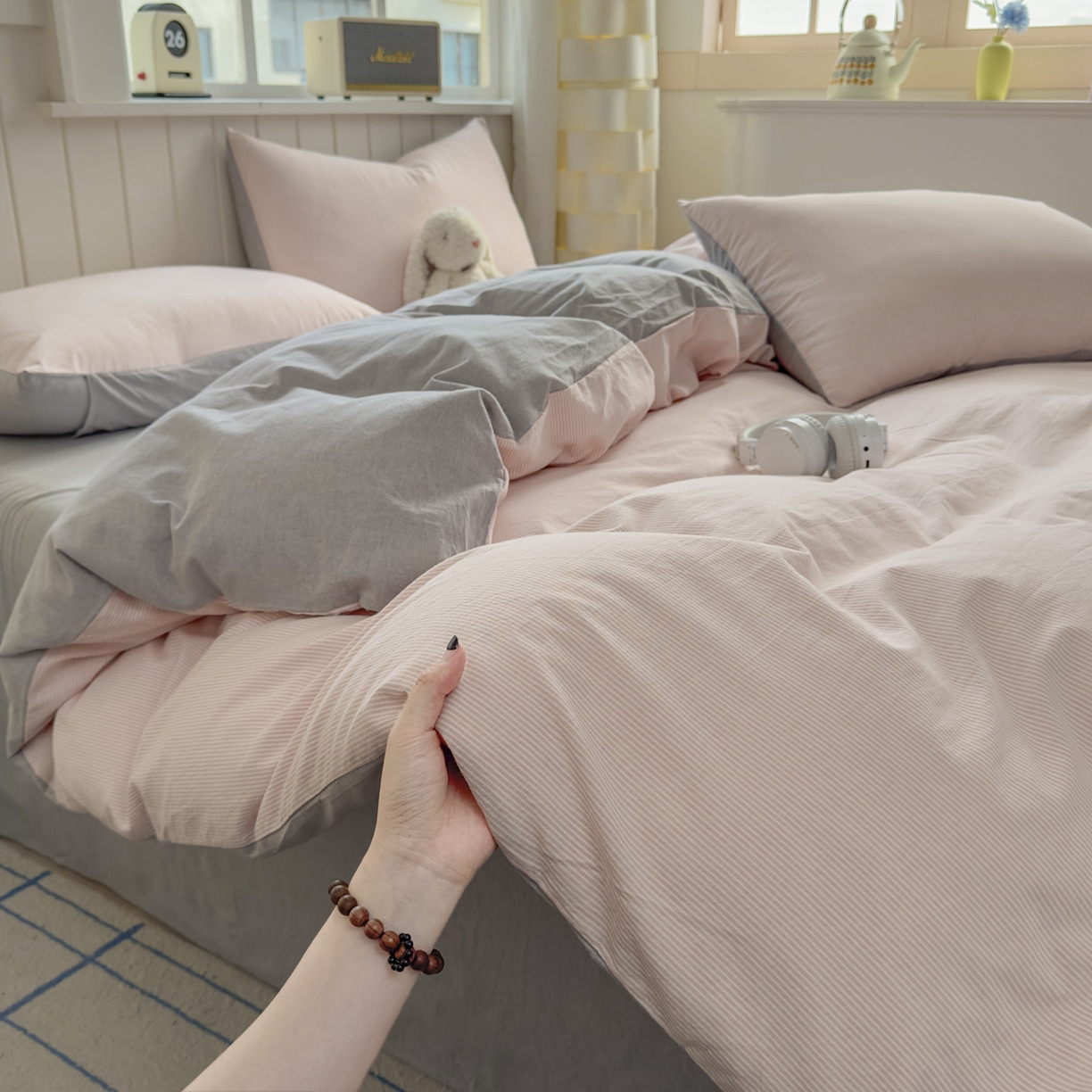 91家纺网 家纺一手货源 找家纺 宜家坊 2025新款A类全棉色织水洗棉被套单件纯棉格子纯色学生宿舍被罩定制定做 密条-粉灰