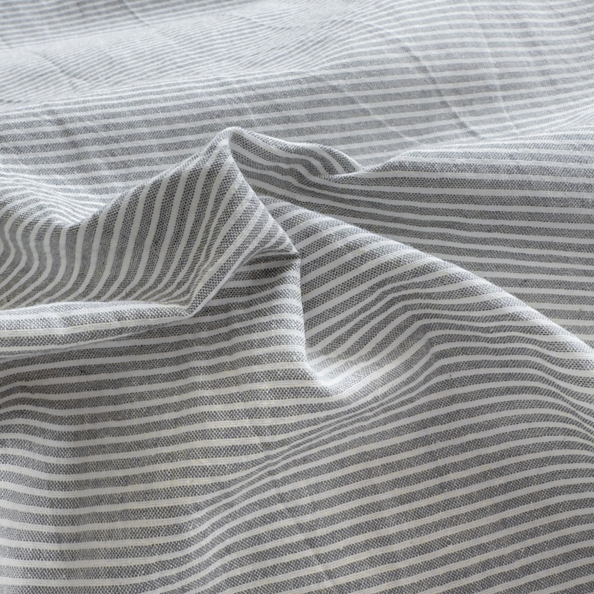 91家纺网 家纺一手货源 找家纺 宜家坊 2025新款A类全棉色织水洗棉被套单件纯棉格子纯色学生宿舍被罩定制定做 密条-浅灰