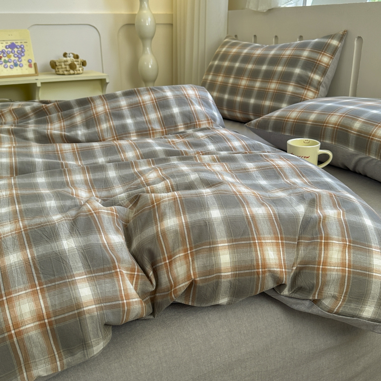 91家纺网 家纺一手货源 找家纺 宜家坊 2025新款A类全棉色织水洗棉被套单件纯棉格子纯色学生宿舍被罩定制定做 诺卡-浅灰