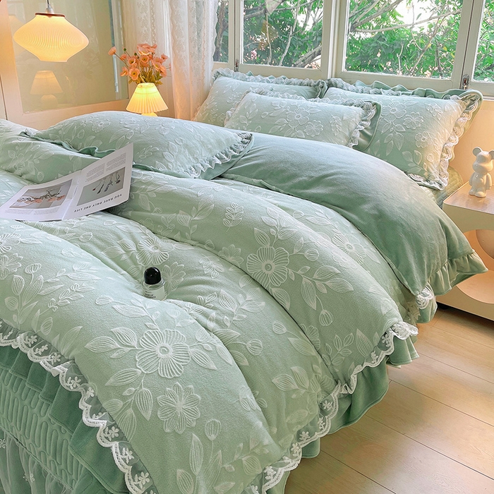 91家纺网 家纺一手货源 找家纺 （总）梦之星 2025新款牛奶绒雕花床盖款床单款四件套