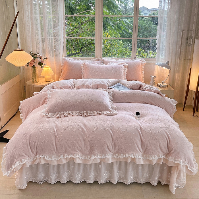 91家纺网 家纺一手货源 找家纺 （总）梦之星 2025新款牛奶绒雕花床盖款床单款四件套