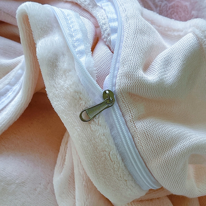 91家纺网 家纺一手货源 找家纺 梦之星 2025新款牛奶绒雕花床盖款床单款四件套 蝶恋花-粉