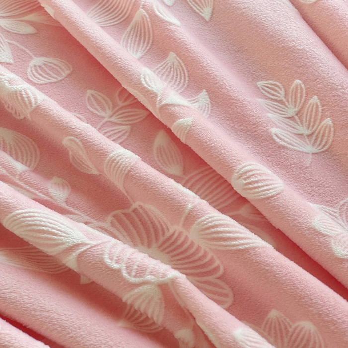 91家纺网 家纺一手货源 找家纺 梦之星 2025新款牛奶绒雕花床盖款床单款四件套 繁花-粉