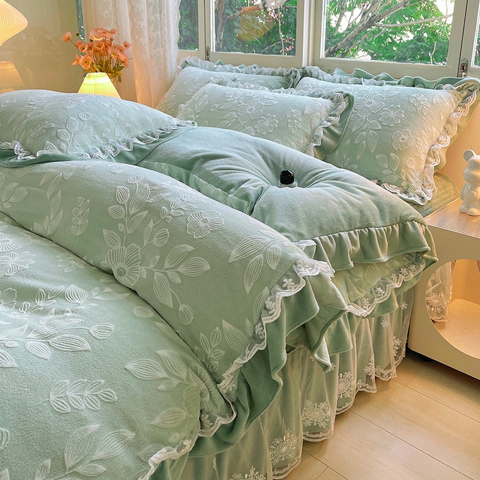91家纺网 家纺一手货源 找家纺 梦之星 2025新款牛奶绒雕花床盖款床单款四件套 繁花-绿