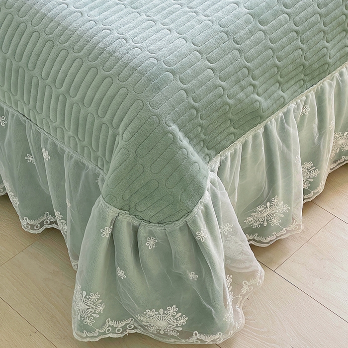 91家纺网 家纺一手货源 找家纺 梦之星 2025新款牛奶绒雕花床盖款床单款四件套 繁花-绿