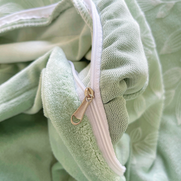 91家纺网 家纺一手货源 找家纺 梦之星 2025新款牛奶绒雕花床盖款床单款四件套 繁花-绿