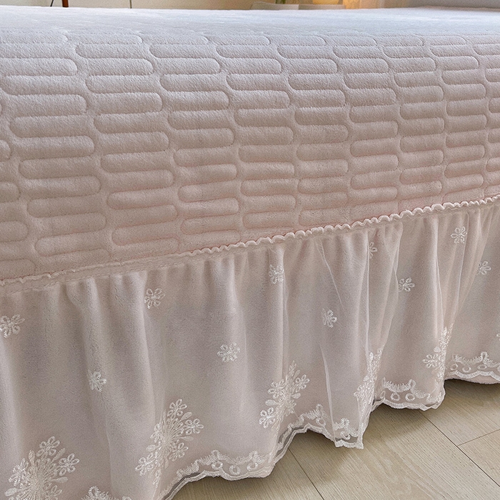 91家纺网 家纺一手货源 找家纺 梦之星 2025新款牛奶绒雕花床盖款床单款四件套 洛梦-粉