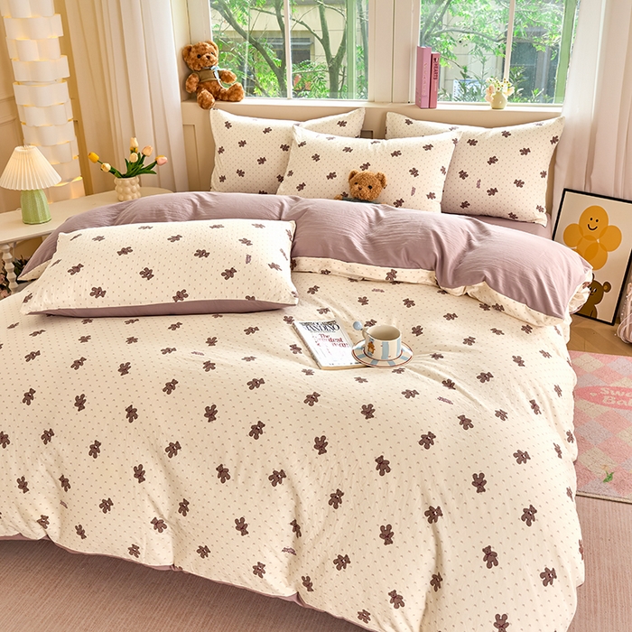 91家纺网 家纺一手货源 找家纺 卢赛尔 2025新款水洗珍珠印花四件套 小棕熊