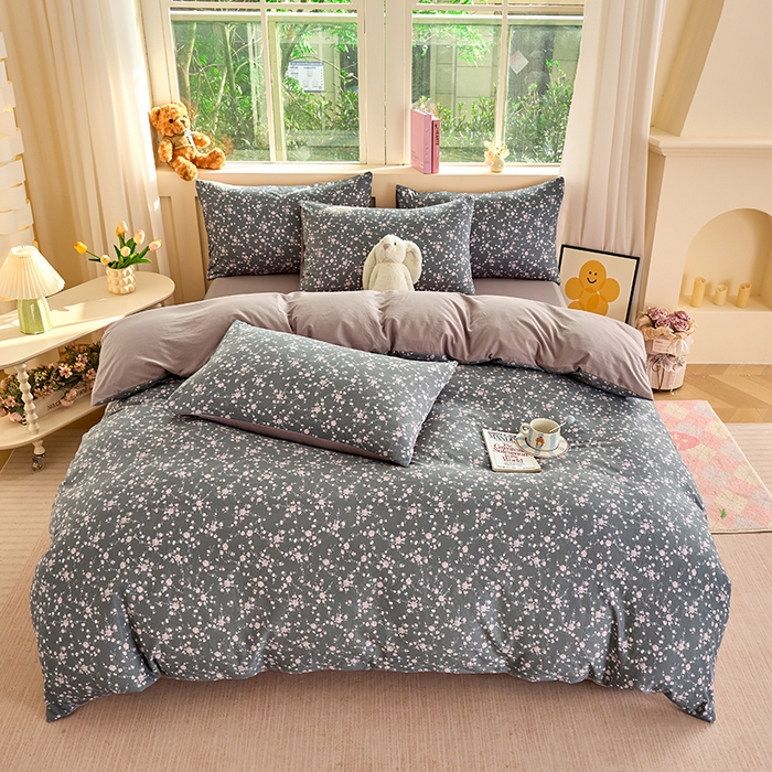 91家纺网 家纺一手货源 找家纺 卢赛尔 2025新款水洗珍珠印花四件套 南粉-灰