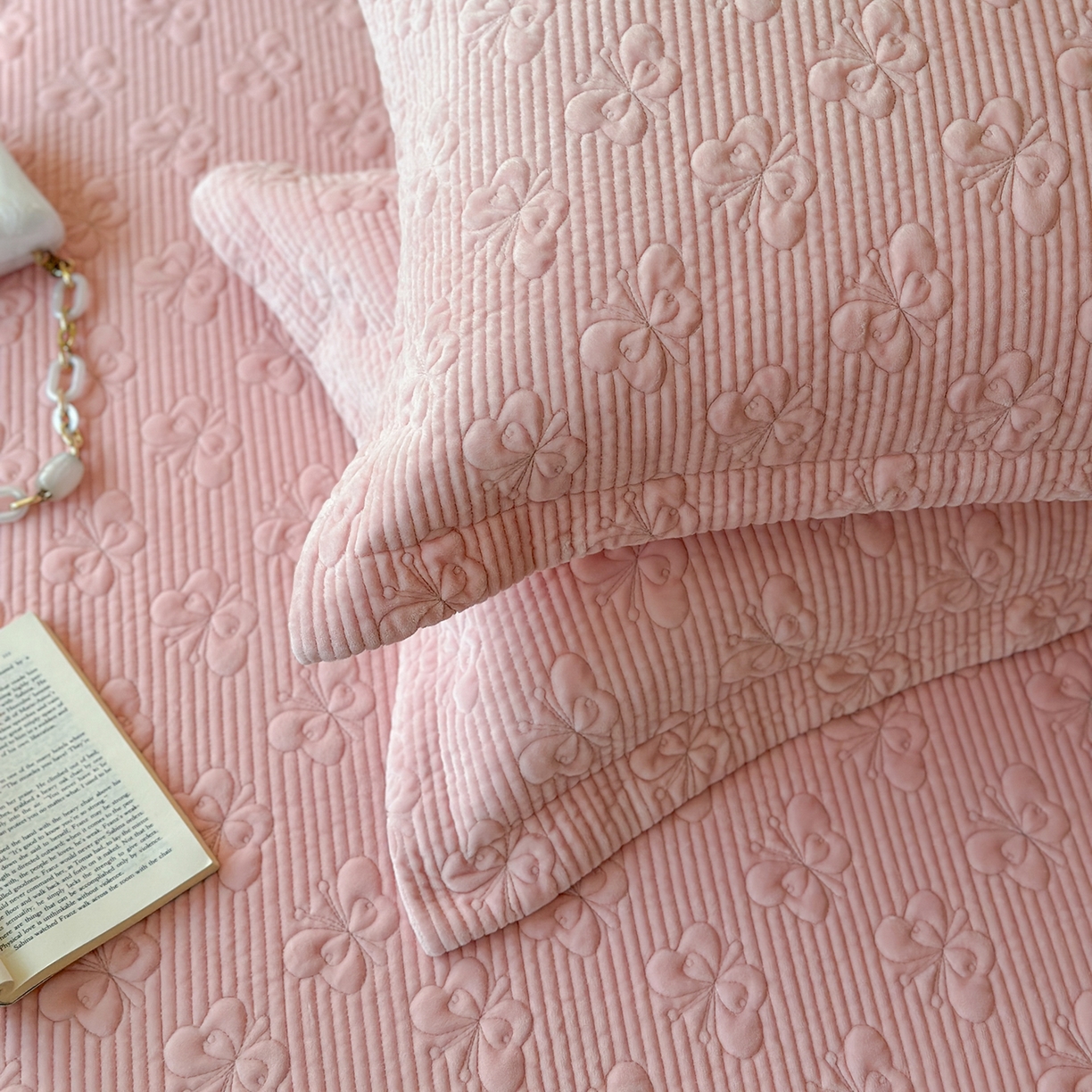 91家纺网 家纺一手货源 找家纺 （总）琳可家居 2025新款蝴蝶系列棉加绒床盖