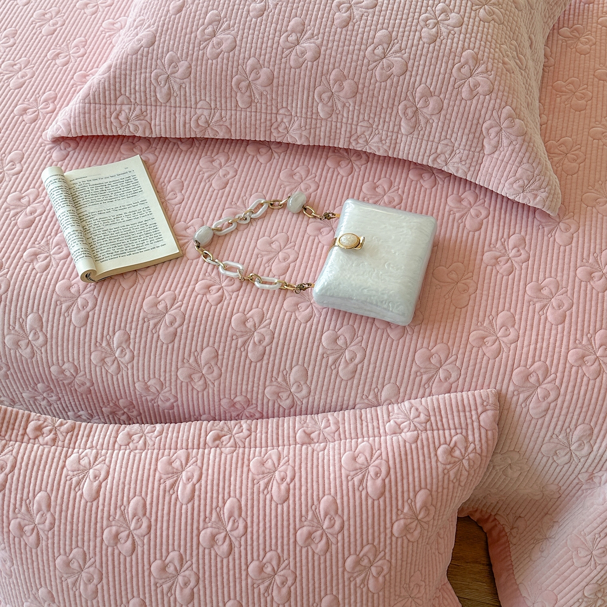 91家纺网 家纺一手货源 找家纺 （总）琳可家居 2025新款蝴蝶系列棉加绒床盖