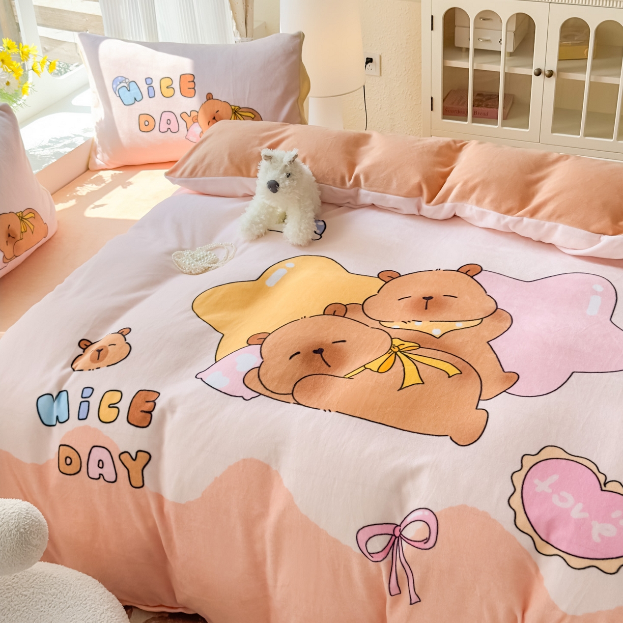 91家纺网 家纺一手货源 找家纺 （总）浩诚 2025新款高克重原创设计牛奶绒大版卡通四件套第2批