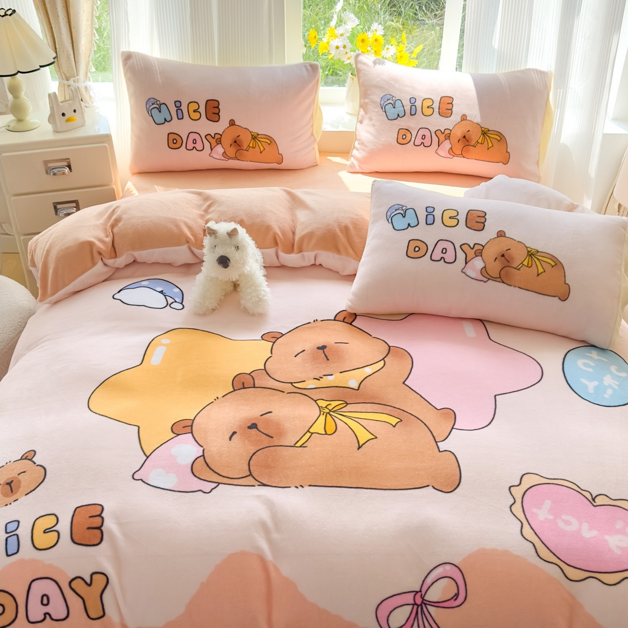 91家纺网 家纺一手货源 找家纺 （总）浩诚 2025新款高克重原创设计牛奶绒大版卡通四件套第2批