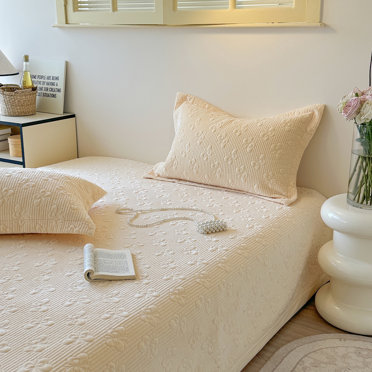 91家纺网 家纺一手货源 找家纺 琳可家居 2025新款蝴蝶系列棉加绒床盖 绒蝴蝶-米柔