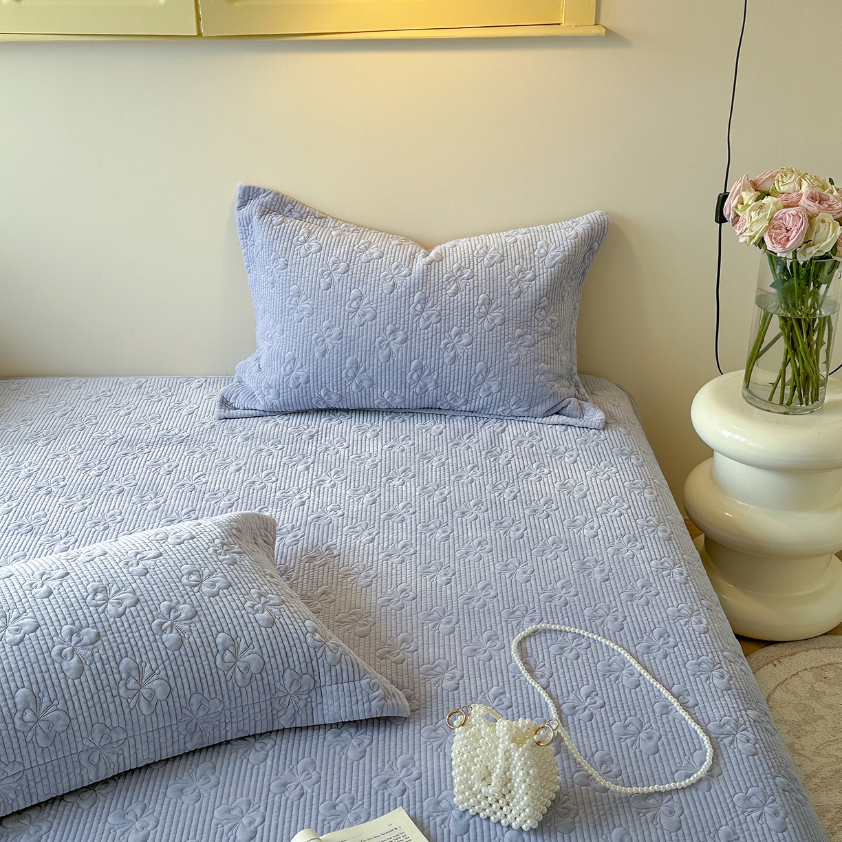 91家纺网 家纺一手货源 找家纺 琳可家居 2025新款蝴蝶系列棉加绒床盖 绒蝴蝶-紫韵