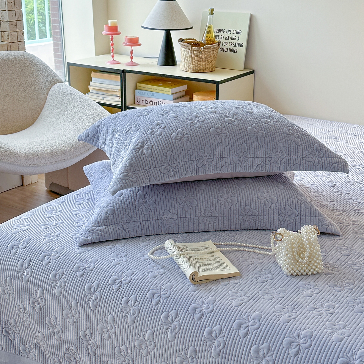 91家纺网 家纺一手货源 找家纺 琳可家居 2025新款蝴蝶系列棉加绒床盖 绒蝴蝶-紫韵