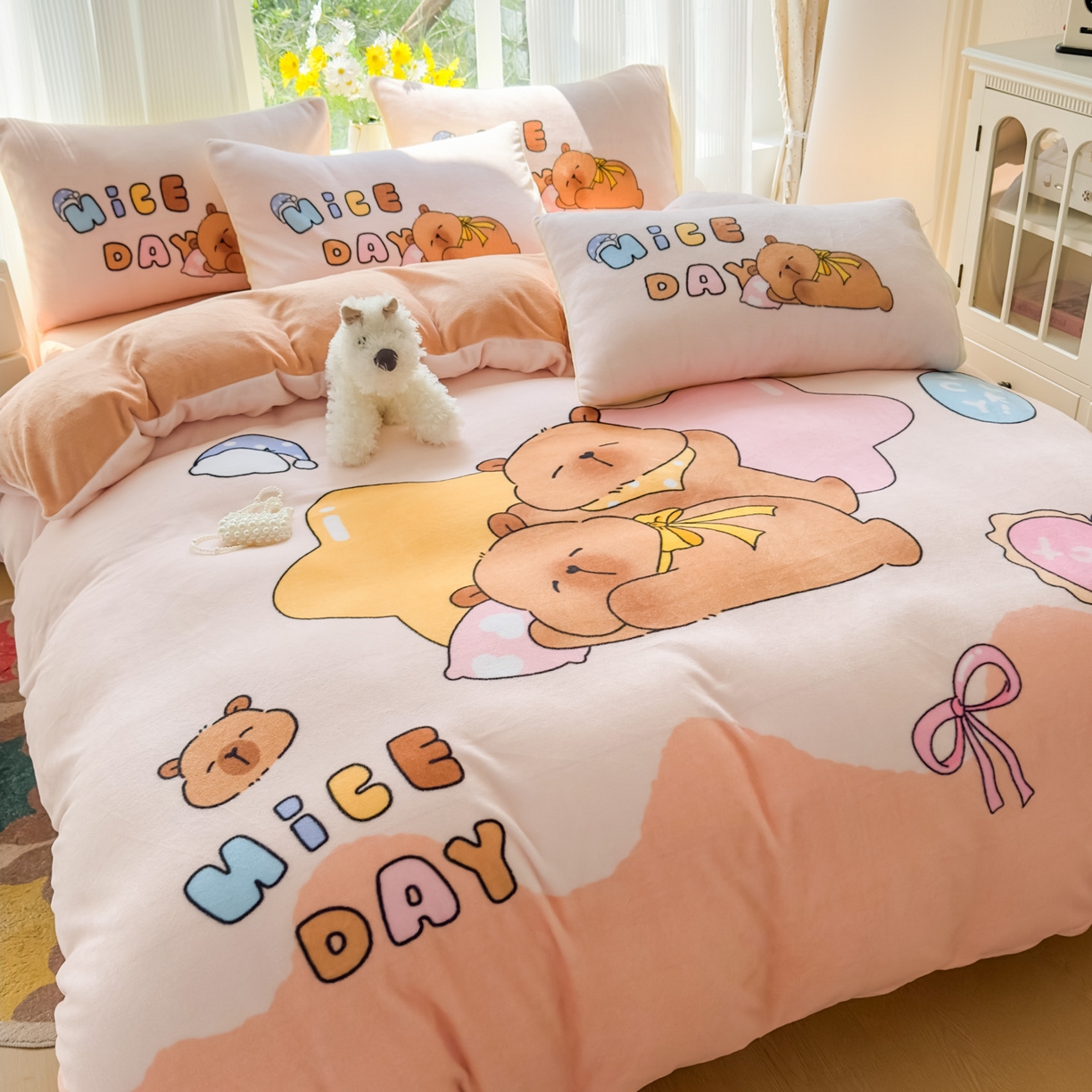 91家纺网 家纺一手货源 找家纺 浩诚 2025新款高克重原创设计牛奶绒大版卡通四件套第2批 睡梦巴拉