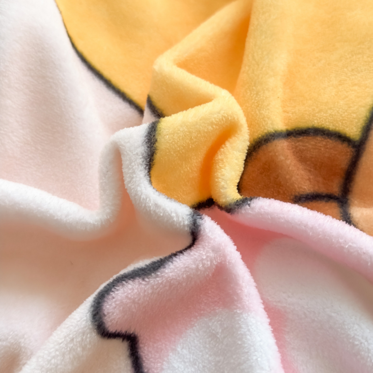 91家纺网 家纺一手货源 找家纺 浩诚 2025新款高克重原创设计牛奶绒大版卡通四件套第2批 睡梦巴拉