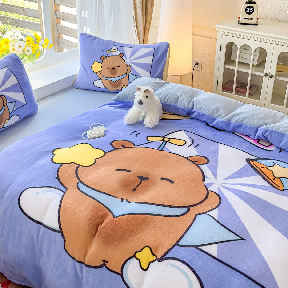 91家纺网 家纺一手货源 找家纺 浩诚 2025新款高克重原创设计牛奶绒大版卡通四件套第2批 飞行员卡卡