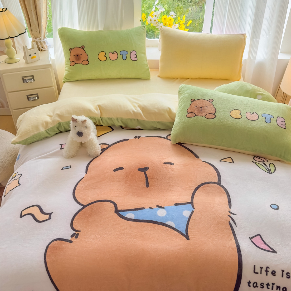 91家纺网 家纺一手货源 找家纺 浩诚 2025新款高克重原创设计牛奶绒大版卡通四件套第2批 水豚巴拉