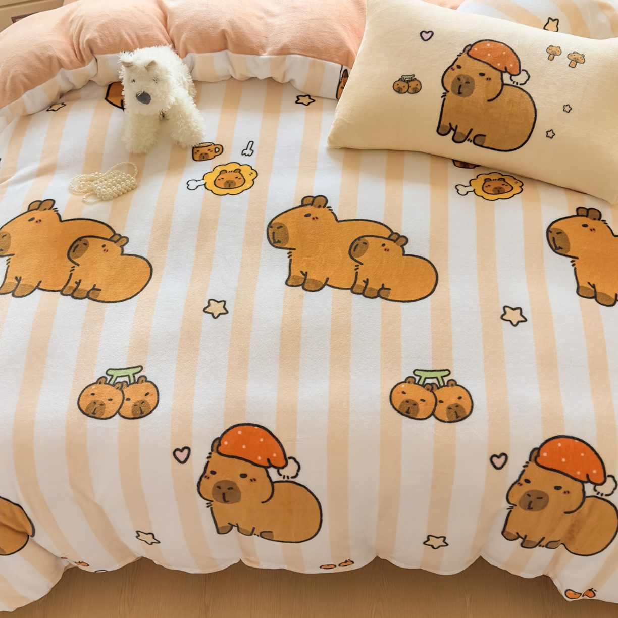 91家纺网 家纺一手货源 找家纺 浩诚 2025新款高克重原创设计牛奶绒大版卡通四件套第2批 条纹巴拉