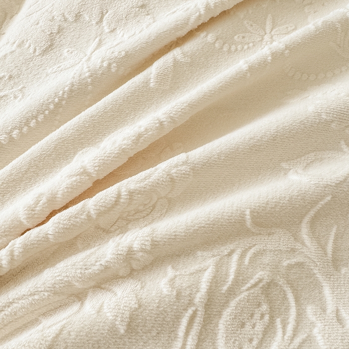 91家纺网 家纺一手货源 找家纺 雅眠居  2025新款韩版花边高克重雕花绒牛奶绒床盖四件套 安娜花园-奶油白