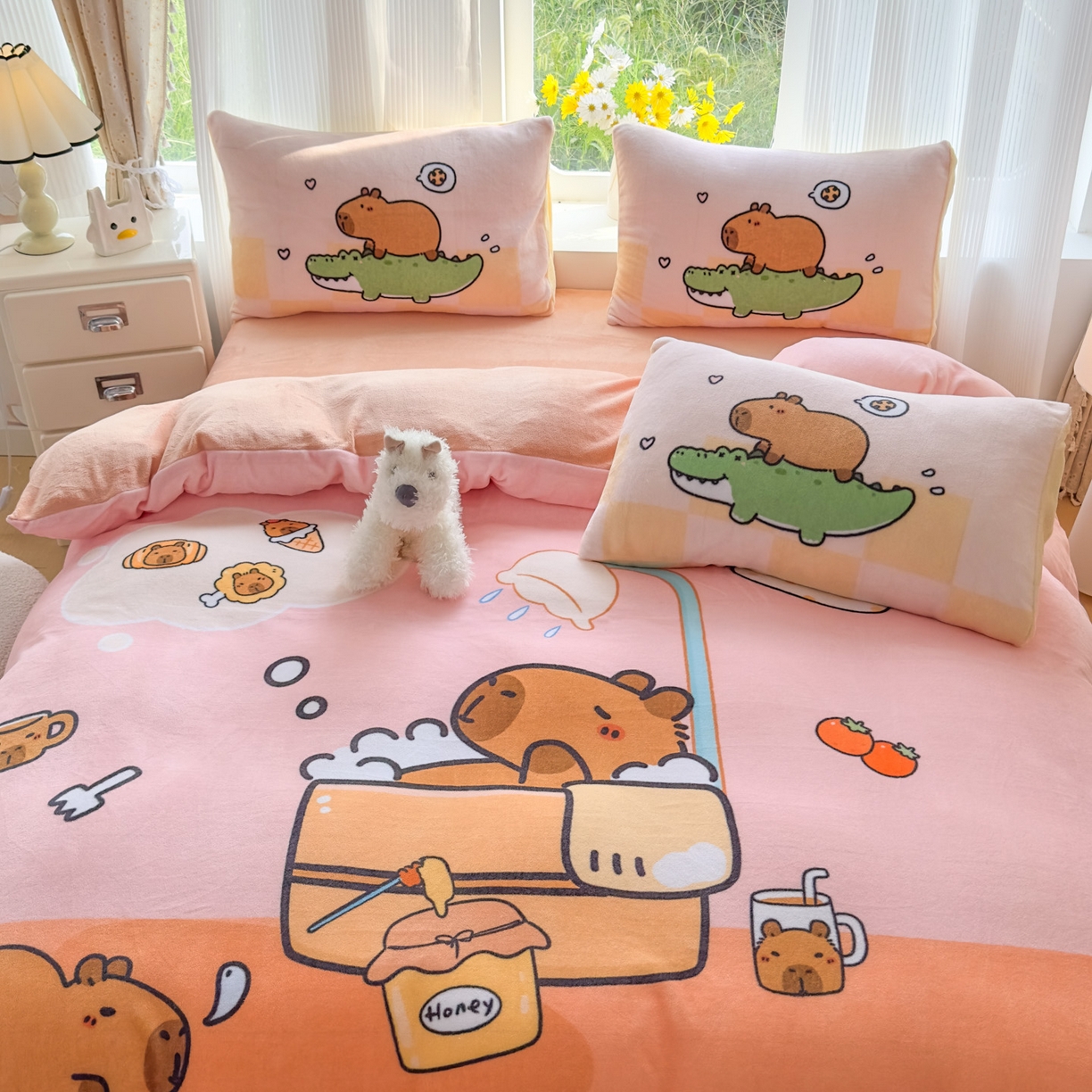 91家纺网 家纺一手货源 找家纺 浩诚 2025新款高克重原创设计牛奶绒大版卡通四件套第2批 向往的生活