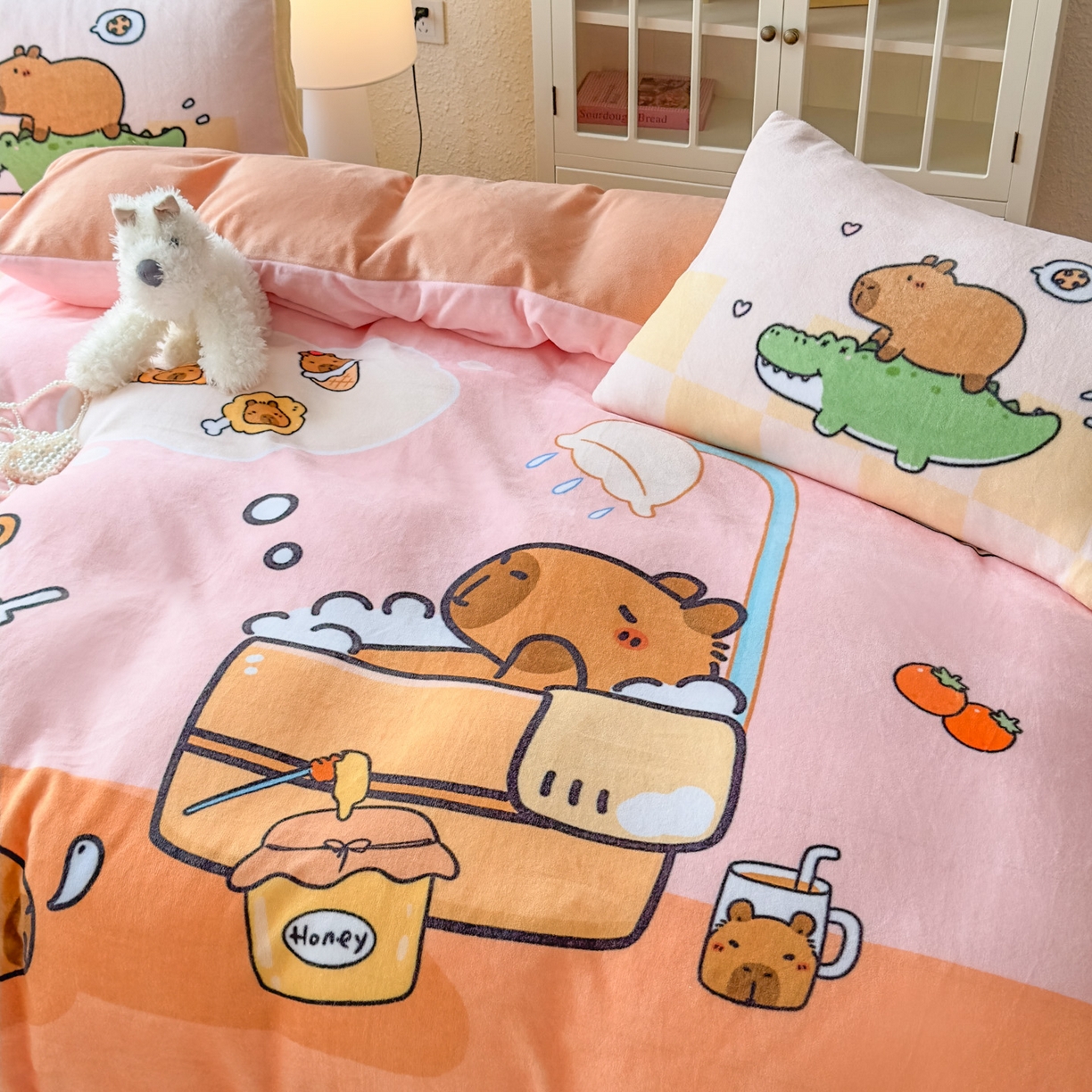 91家纺网 家纺一手货源 找家纺 浩诚 2025新款高克重原创设计牛奶绒大版卡通四件套第2批 向往的生活