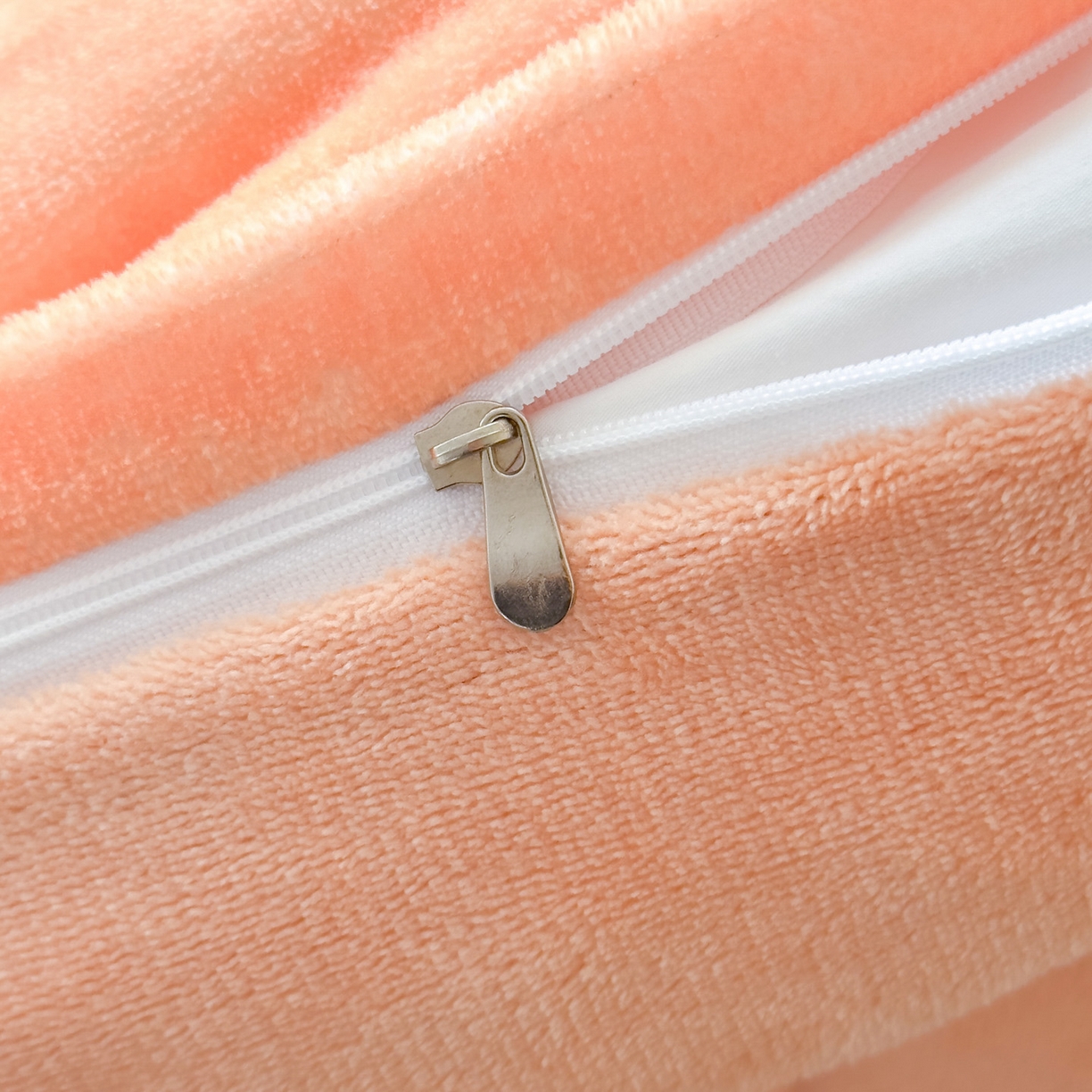 91家纺网 家纺一手货源 找家纺 浩诚 2025新款高克重原创设计牛奶绒大版卡通四件套第2批 向往的生活