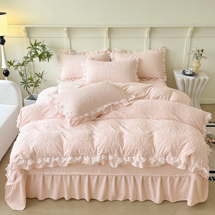 雅眠居  2025新款韩版花边高克重雕花绒牛奶绒床盖四件套 安娜花园-仙女粉