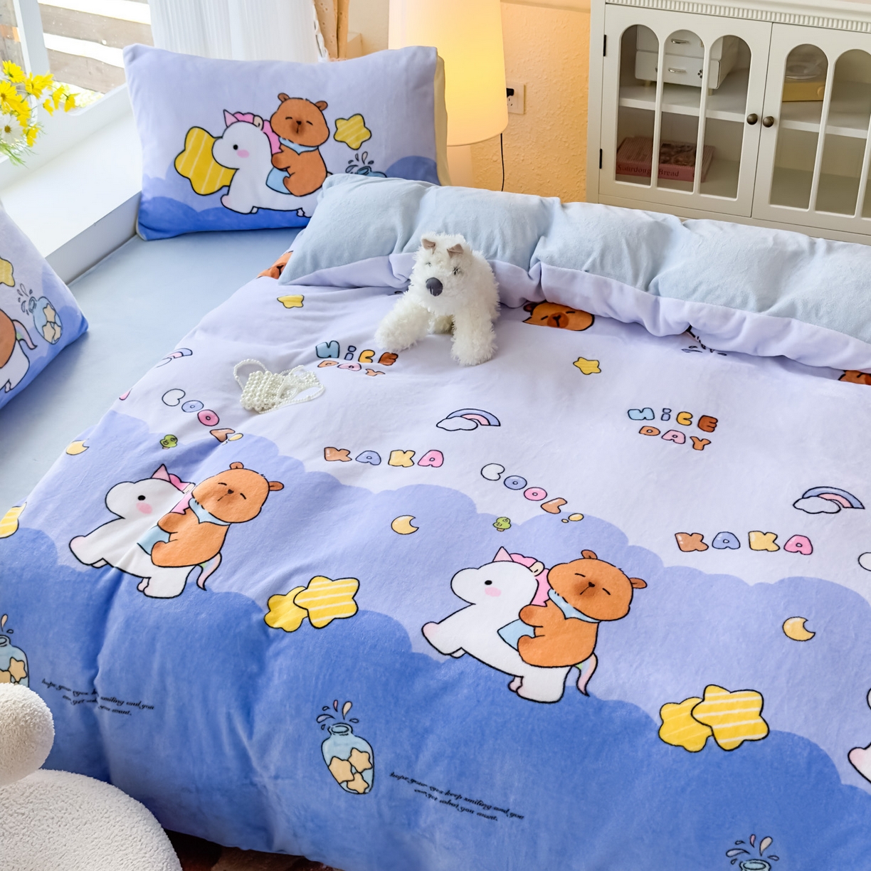 91家纺网 家纺一手货源 找家纺 浩诚 2025新款高克重原创设计牛奶绒大版卡通四件套第2批 旋转巴拉