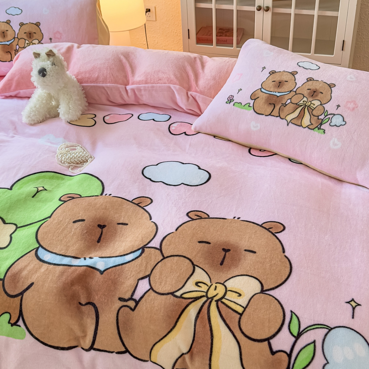 91家纺网 家纺一手货源 找家纺 浩诚 2025新款高克重原创设计牛奶绒大版卡通四件套第2批 阳光巴拉