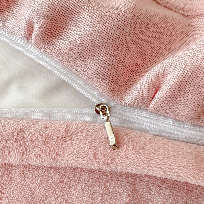 91家纺网 家纺一手货源 找家纺 雅眠居  2025新款韩版花边高克重雕花绒牛奶绒床盖四件套 安娜花园-樱花粉