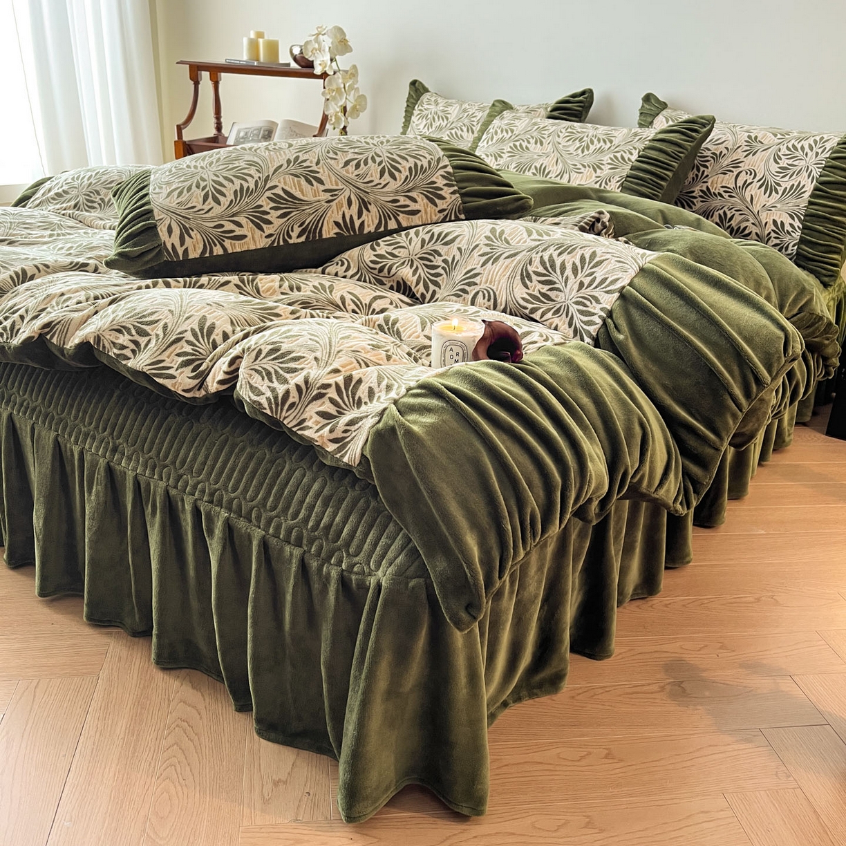 91家纺网 家纺一手货源 找家纺 金阳光家纺 2025新款雕花绒色烂牛奶绒法式泡泡袖牛奶绒床单床盖四件套 香谢落叶-巴洛克