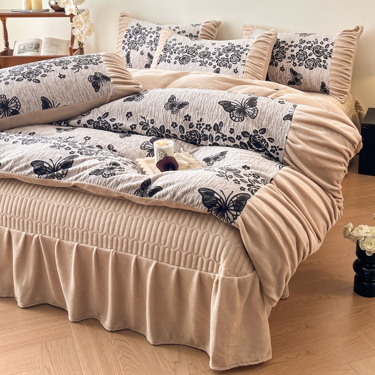 金阳光家纺 2025新款雕花绒色烂牛奶绒法式泡泡袖牛奶绒床单床盖四件套 香谢落叶-洛丽纱