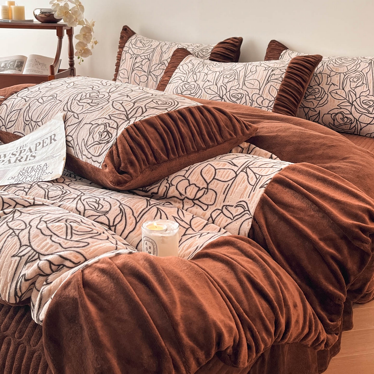 91家纺网 家纺一手货源 找家纺 金阳光家纺 2025新款雕花绒色烂牛奶绒法式泡泡袖牛奶绒床单床盖四件套 香谢落叶-塞丽娜