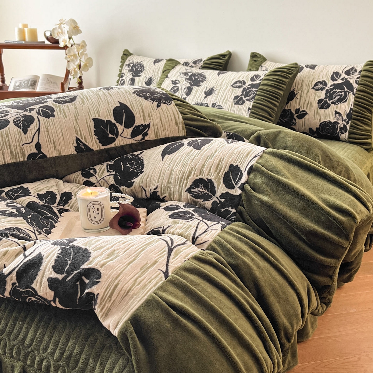 91家纺网 家纺一手货源 找家纺 金阳光家纺 2025新款雕花绒色烂牛奶绒法式泡泡袖牛奶绒床单床盖四件套 香谢落叶-小夜曲